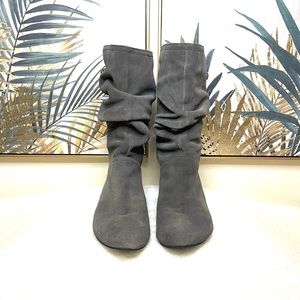 White Mountain Grey Mid Calf Slouchy Boots size 9 M